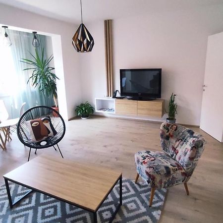 Apartman Lena Tuzla Exterior foto