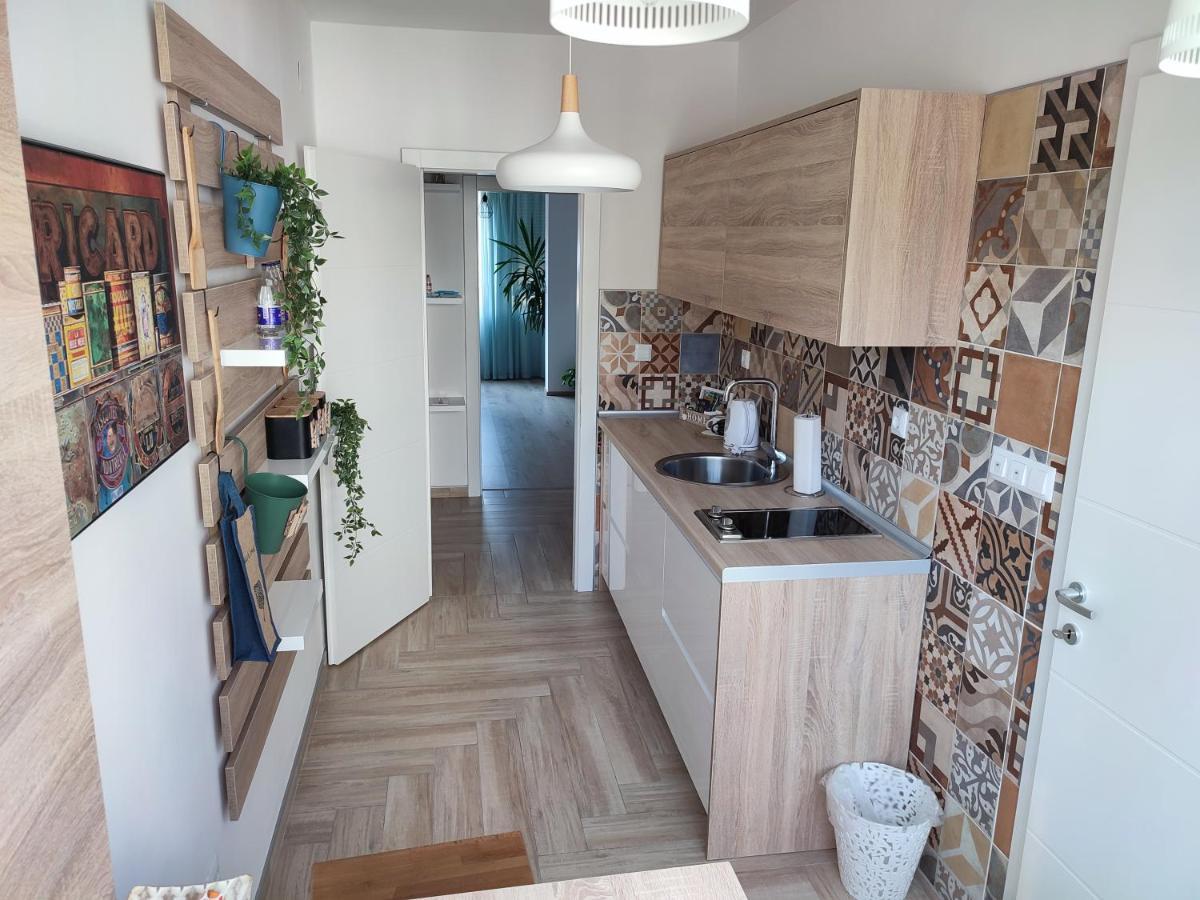Apartman Lena Tuzla Exterior foto